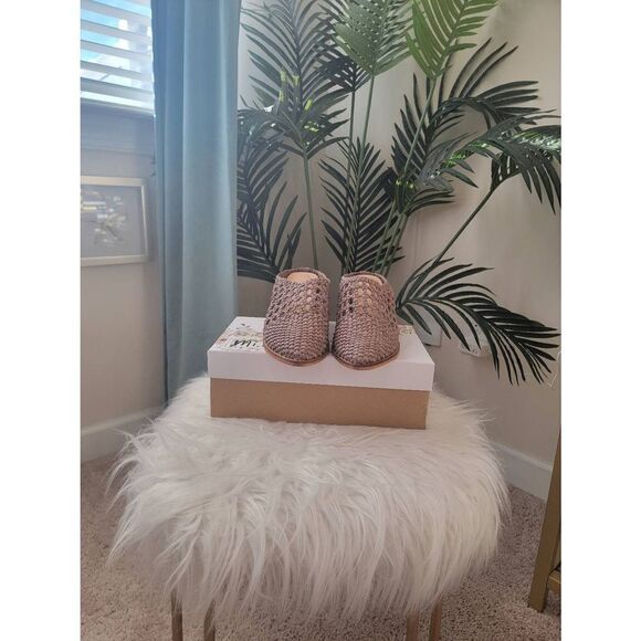 Like new! Fall Wine Tasting Mules - Size 9 - Picture 6 of 9